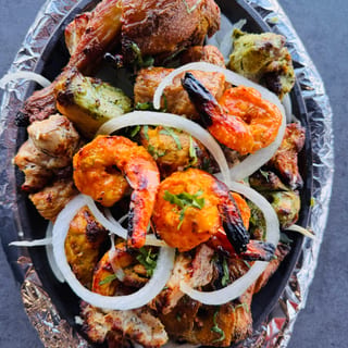Tandoori Platter (Chicken Sheekh Kabab, Chicken Tikka, Malai Chicken, Hariyali Chicken, Tandoori Chicken, Shrimp Tandoori)