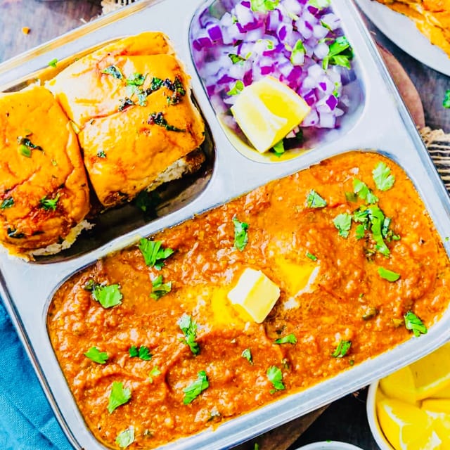 Pav Bhaji (2 Pav).
