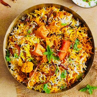 Hyd Veg Dum Biryani