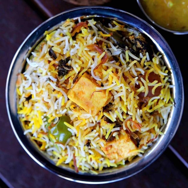 Family Pack Paneer Biryani (64 oz).