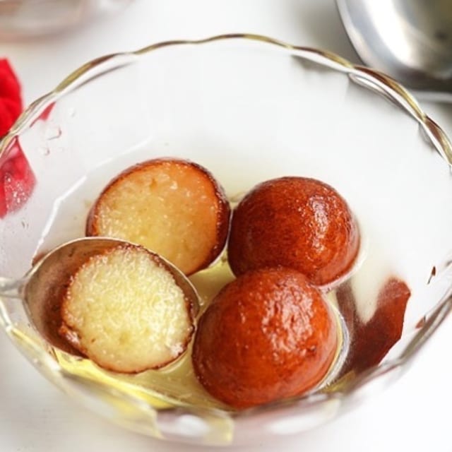 Gulab Jamun (3 pcs).